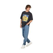 Black Iron Maiden Powerslave Band t-shirt avec un imprimé graphique coloré associé à only et fils hommes jeans en coton bleu clair