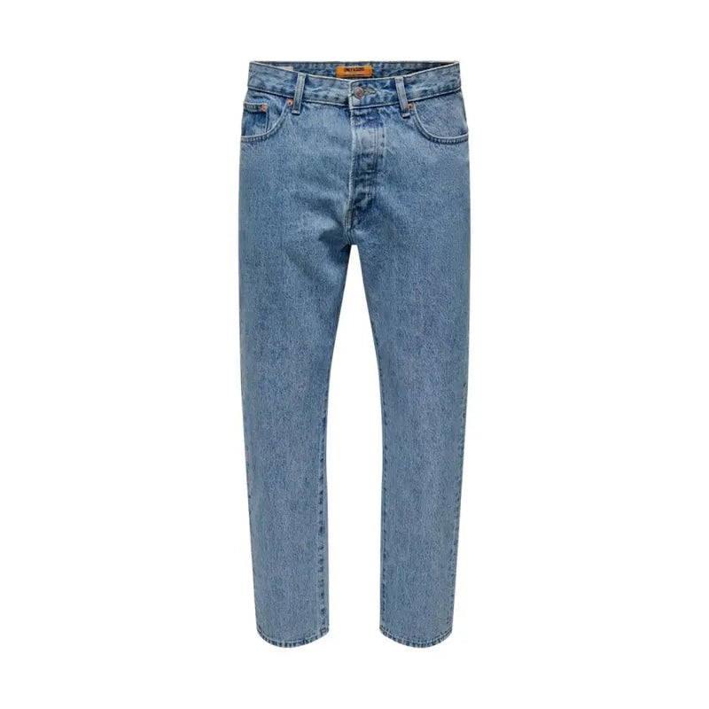 Only Jean en coton bleu clair pour homme de la marque and Sons, coupe classique cinq poches et étiquette de marque visible à la ceinture.