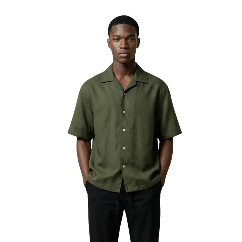 Chemise boutonnée vert olive à manches courtes avec col et boutons blancs par Only & Sons chemise homme