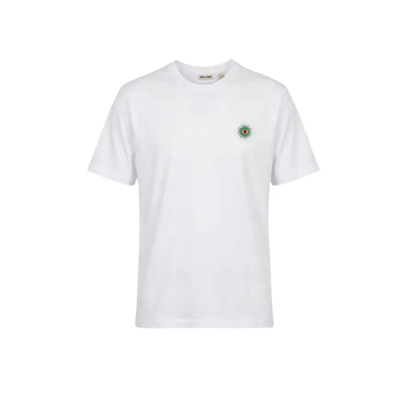Only & Sons T-shirt homme blanc en coton bio avec petit soleil brodé vert et rouge sur la poitrine gauche, taille M