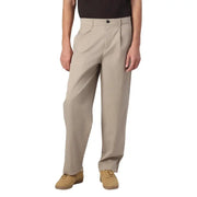 Pantalon chino beige à plis, fermeture boutonnée et coupe droite. Only Collection de pantalons pour hommes Sons
