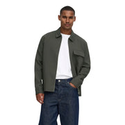 Veste utilitaire vert olive avec une seule poche poitrine et fermeture éclair, assortie à only blazer noir en polyester pour homme et fils