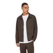 veste utilitaire vert olive par only et fils avec fermeture à boutons et poche poitrine, coupe classique