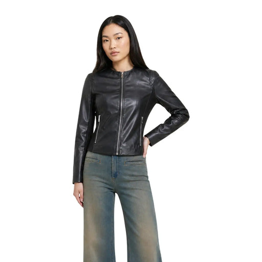 Only Veste blazer noire en similicuir pour femme, style motard, avec poches zippées et fermeture éclair centrale sur le devant, style motard.