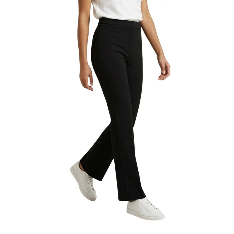 Pantalon noir taille haute évasé par Only Vêtements pour femmes confectionnés dans un tissu extensible et doux pour un confort optimal.
