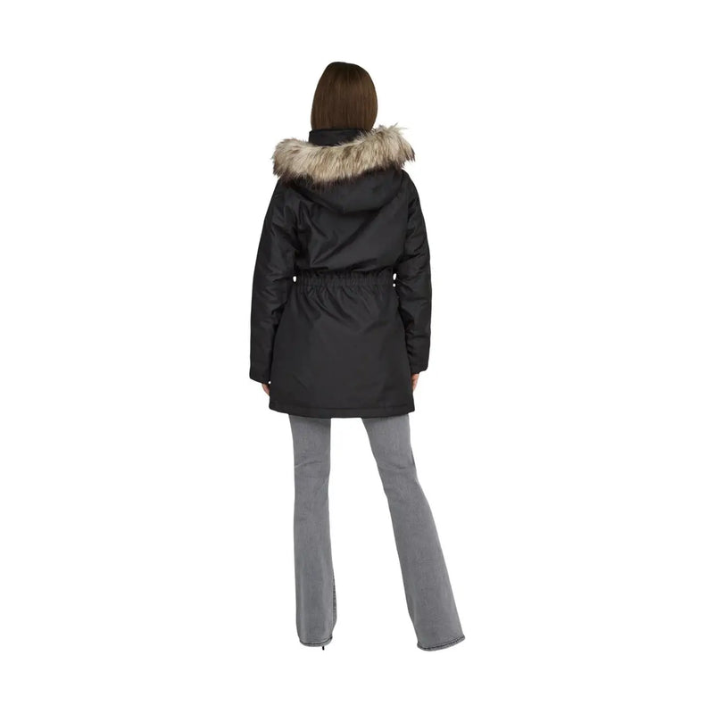 Parka d'hiver noire pour femme avec capuche doublée de fourrure, en polyester, idéale par temps froid.