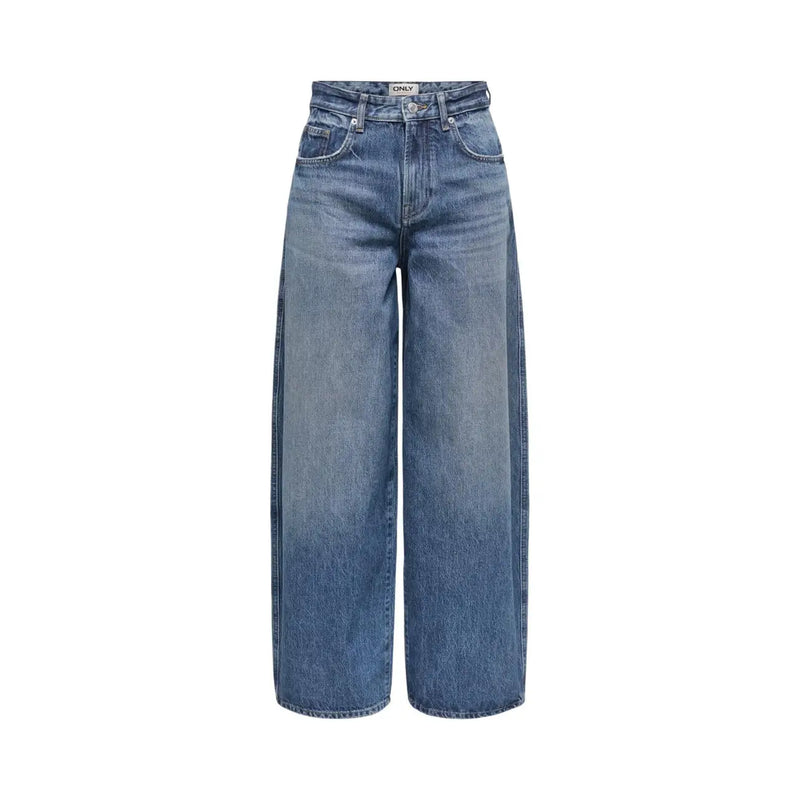 Only Jean bleu clair pour femme, taille haute, jambes larges, en coton bleu moyen, avec un délavage subtil et des surpiqûres classiques.