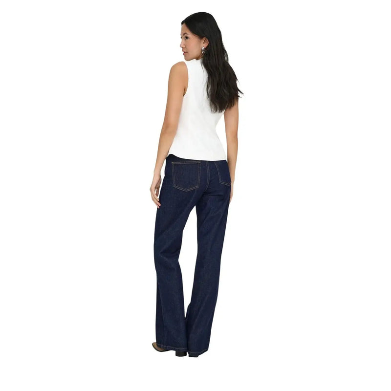 Pantalon évasé en denim de coton bleu foncé pour femme, confectionné dans un mélange de tissus biologiques par Only adapté aux vêtements décontractés