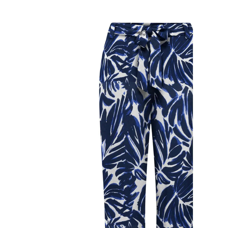 Only Pantalon palazzo bleu en viscose pour femme, taille haute et ceinture à nouer, orné d'un motif de feuilles blanches.
