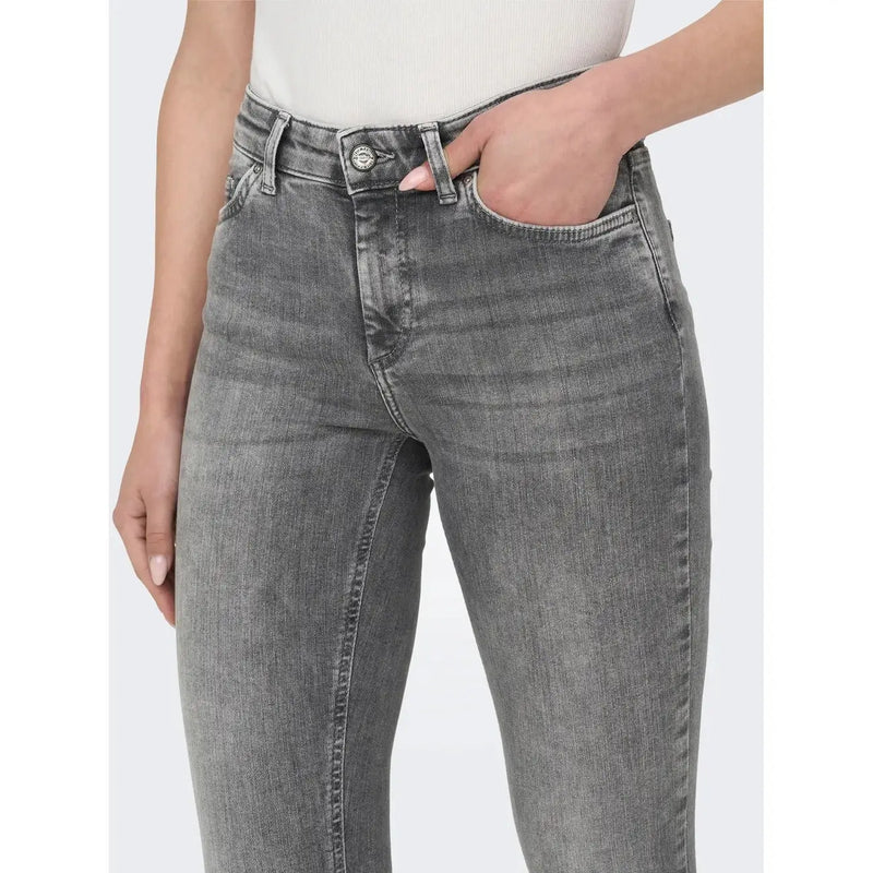 Only Jean en coton stretch gris pour femme, taille haute, coupe slim et délavage subtil.