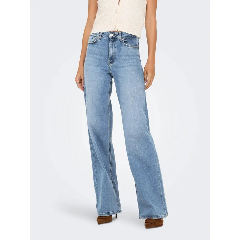 Jean évasé en denim de coton biologique bleu clair par Only Modèle pour femmes avec taille haute et design classique à cinq poches