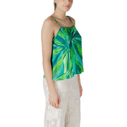 Only débardeur à fines bretelles vertes en viscose pour femme top avec un imprimé de feuilles tropicales aux couleurs turquoise et vertes éclatantes et une encolure carrée