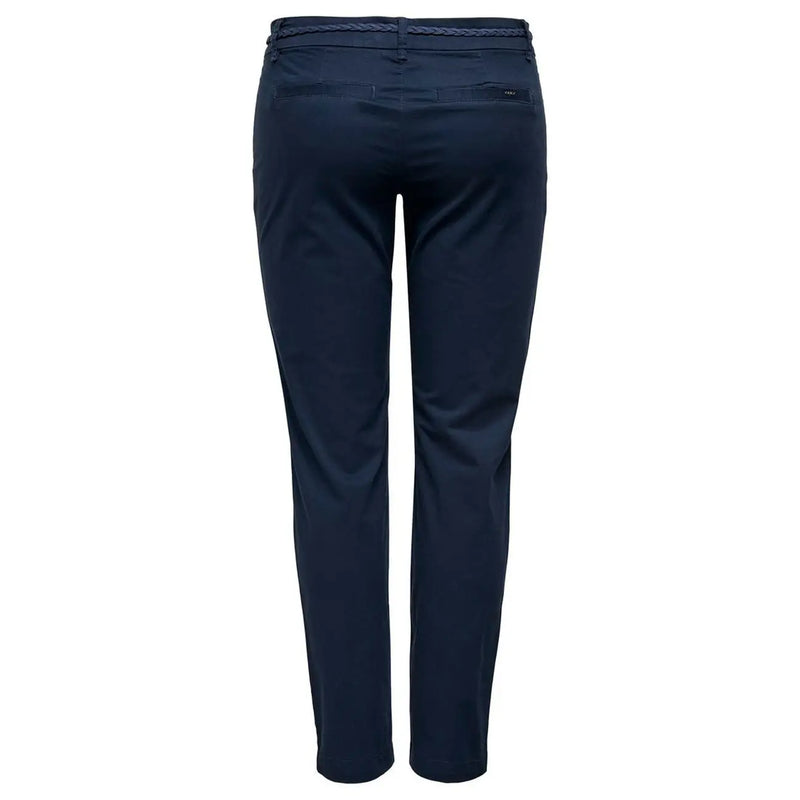 Only Pantalon slim en coton bleu marine foncé pour femme, orné d'une ceinture tressée, idéal pour le printemps et l'été.
