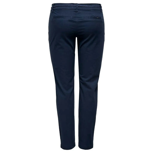 Only Pantalon slim en coton bleu marine foncé pour femme, orné d'une ceinture tressée, idéal pour le printemps et l'été.
