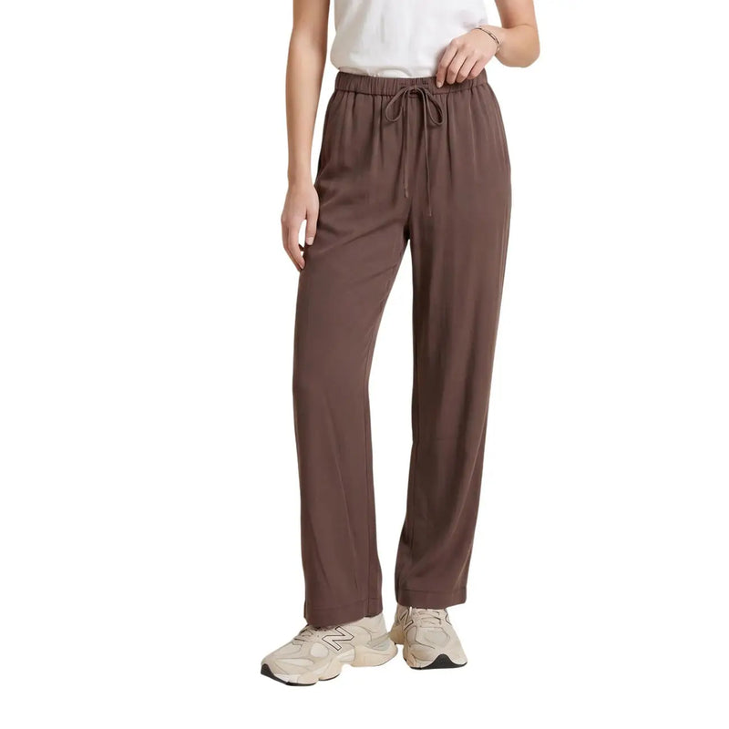 Pantalon ample marron en viscose avec taille élastique et cordon de serrage de only collection longue Madeli Oaklyn pour femmes