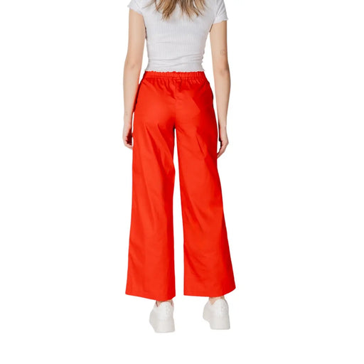 Pantalon large en satin rouge vif avec taille élastique de Only Collection printemps-été femme 15344272