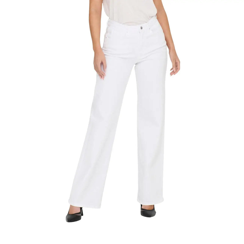 Only Jean blanc à jambes larges pour femme, en denim de coton stretch, taille haute (vue de face)