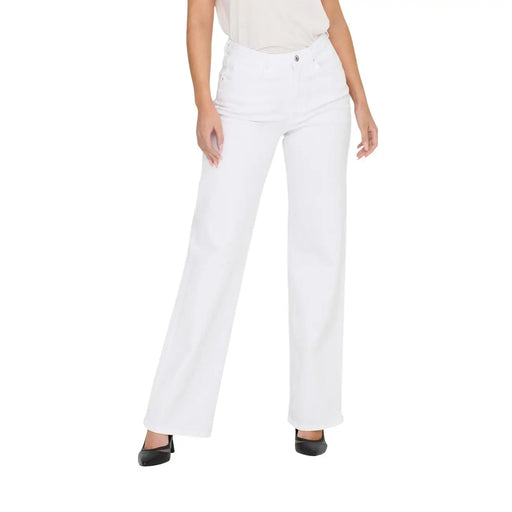 Only Jean blanc à jambes larges pour femme, en denim de coton stretch, taille haute (vue de face)