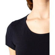 Only T-shirt noir à manches courtes et col rond pour femme, en coton, au design simple et confortable.