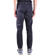 Pantalon en coton pour homme Paolo Pecora, jean slim en denim stretch bleu, coupe moderne et épurée, détails de couture discrets.