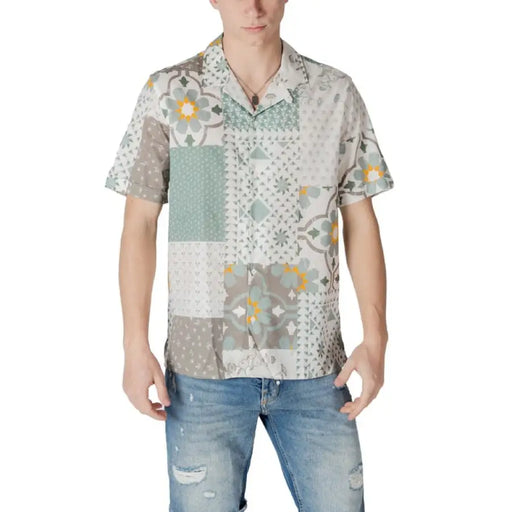Patterned short-sleeve Antony Morato men’s green print shirt for stylish casual wear