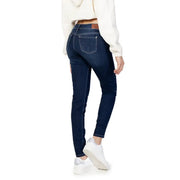 Pepe Jeans women’s blue skinny jeans with brown leather waistband and white stitching featuring front pockets