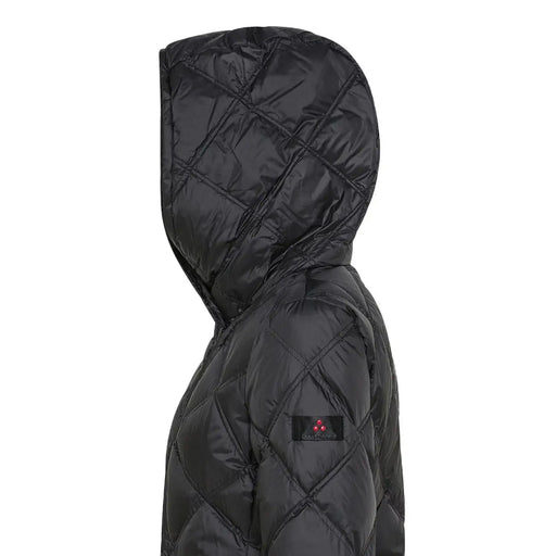 Doudoune matelassée à capuche Peuterey pour femme, noire, garnie de duvet, avec surpiqûres en losange et écusson de la marque sur la manche.