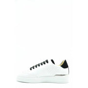Baskets Philipp Plein en cuir blanc pour femme, lacets noirs, perforations latérales et languette arrière noire contrastante.