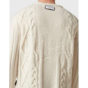 Pull Philipp Plein pour homme en laine couleur crème, à motif torsadé et étiquette de la marque à l'encolure (vue de face)