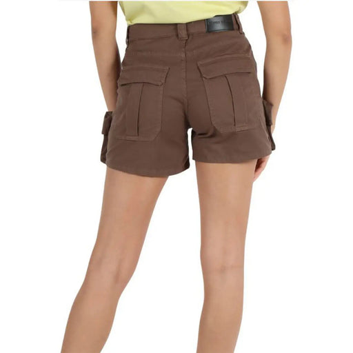 Pinko Short cargo marron en coton pour femme, avec de multiples poches zippées et une ceinture noire, idéal pour une tenue décontractée.