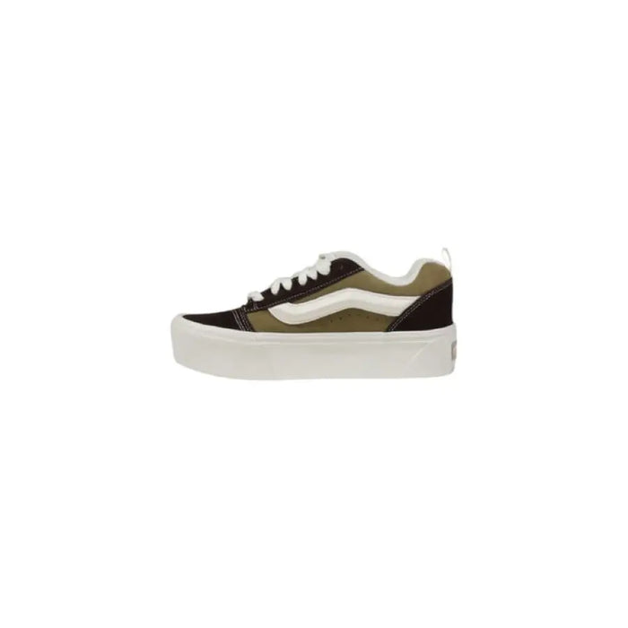 Platform Vans Sneaker in stylish design with durable materials for casual wear