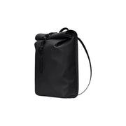 Sac à dos Rains pour homme, mini noir à enroulertop avec tissu mat, poches zippées et bandoulière réglable, vue de face