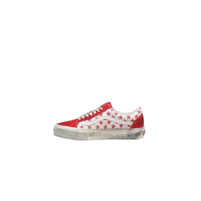 Red and white star-patterned sneaker from Vans Women’s Fall Winter Collection