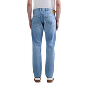 Jean Grover de Replay Jeans pour homme, en denim clair avec étiquette de marque en cuir marron au dos.