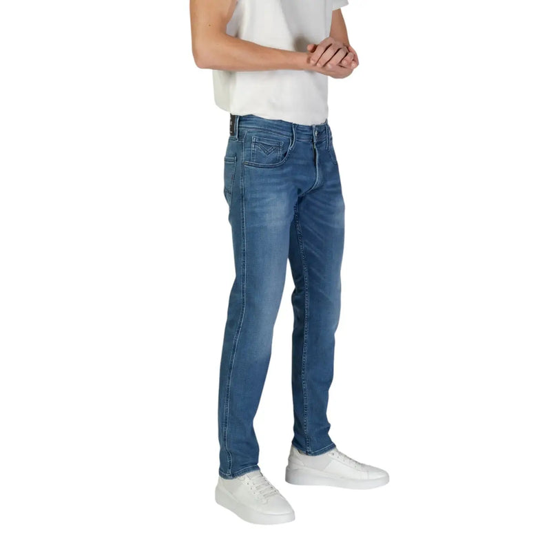 Jean Replay M914 pour homme en denim bleu, coupe slim et design classique à cinq poches, vue de face