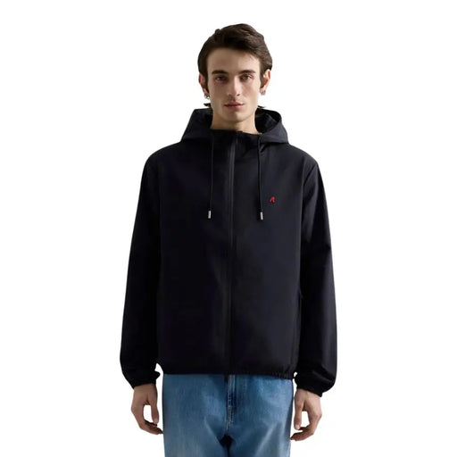 Blazer homme Replay noir à capuche en polyester avec logo rouge discret et tirettes de fermeture éclair argentées, coupe classique