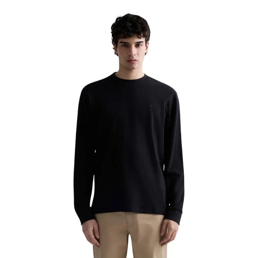 Pull Replay pour homme en coton gaufré noir à manches longues et col rond, avec logo brodé discret sur la poitrine gauche.
