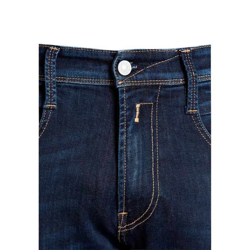 Jean stretch Replay pour homme en denim bleu foncé avec surpiqûres beiges et bouton argenté, vue de face
