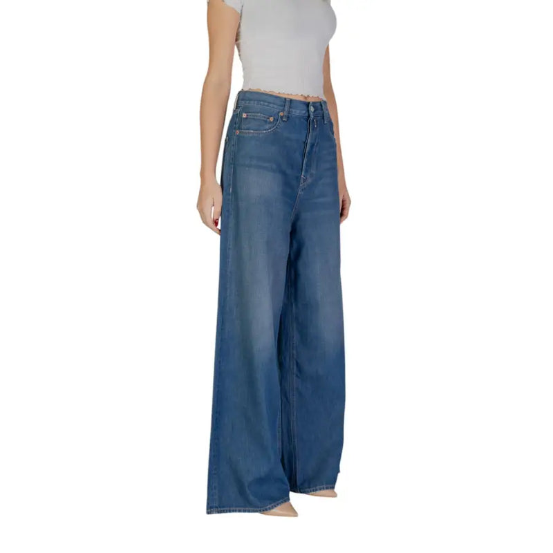 Replay women’s blue trousers high-waisted wide-leg denim jeans with classic stitching and front pockets in medium wash