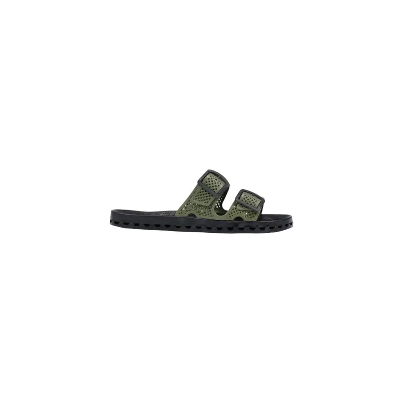 Sandales Sensi pour hommes, modèle La Jolla Urban, en PVC noir à bout ouvert, perforées vert olive, avec semelles en caoutchouc noir et brides réglables.