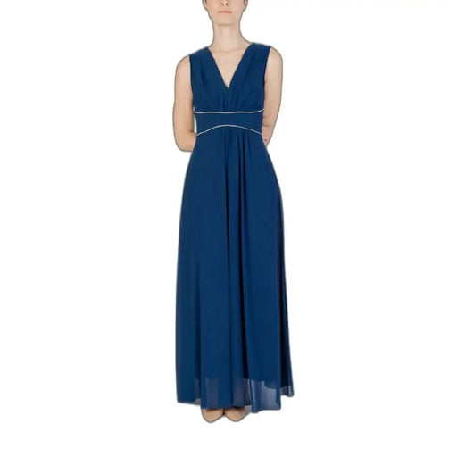 Sleeveless blue maxi dress from Rinascimento perfect for Spring/Summer fashion