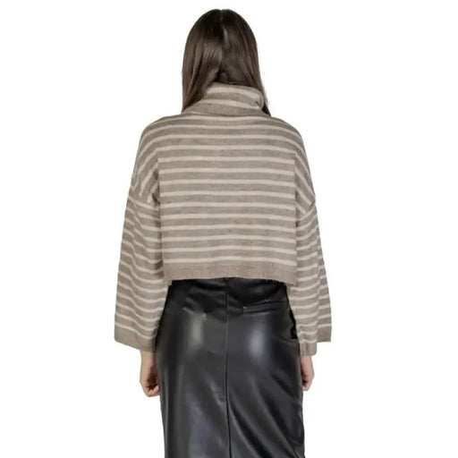 Women’s Striped Turtleneck Sweater with Wide Sleeves in Beige Knit for Fall and Winter