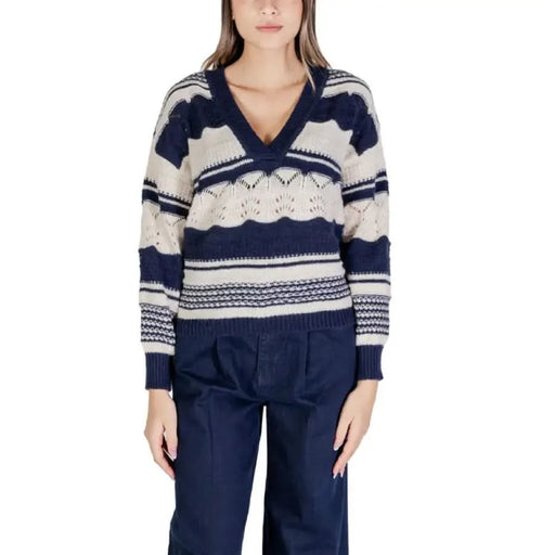Ichi Women Blue Knitwear Sweater in Striped V-neck Design, 100% Polyester
