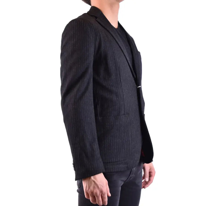 Sun68 Blazer homme noir en laine mélangée, col à revers et fines rayures verticales, coupe élégante et ajustée.