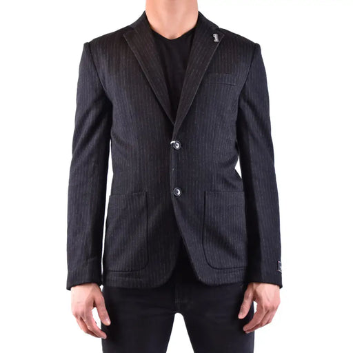 Sun68 Blazer homme en laine mélangée noire à fines rayures verticales gris anthracite et tissage texturé subtil.
