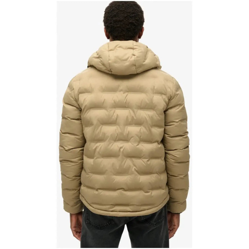 Doudoune matelassée beige à capuche pour homme, en polyester. Superdry modèle M5012045A