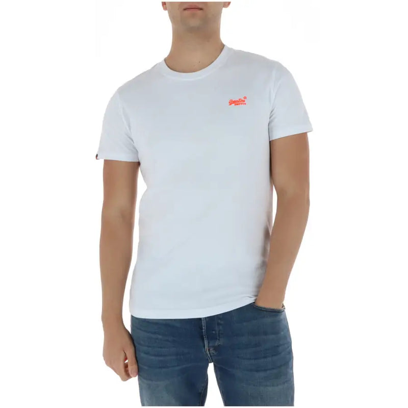 Superdry T-shirt homme bleu clair à manches courtes en coton avec un petit logo orange blanc sur la poitrine gauche