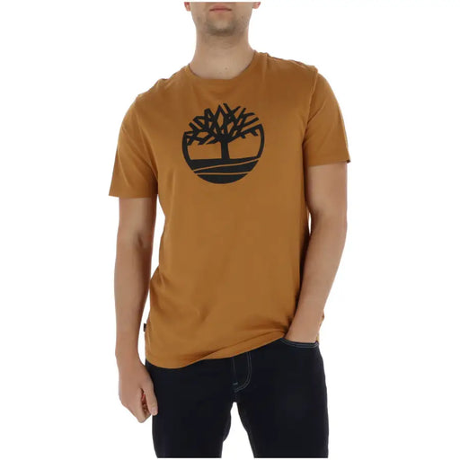 Timberland hommes t-shirt en coton orange avec un logo d'arbre noir sur la poitrine pour une tenue décontractée