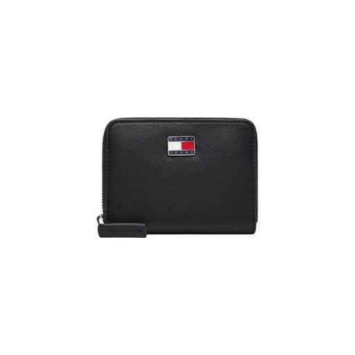 Tommy Hilfiger black zip wallet for women with textured leather and silver logo