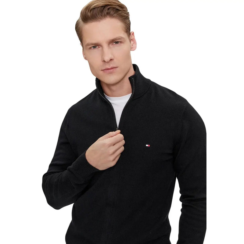 Tommy Hilfiger Pull en cachemire noir pour homme, à demi-zip, poignets et col côtelés, vue de face